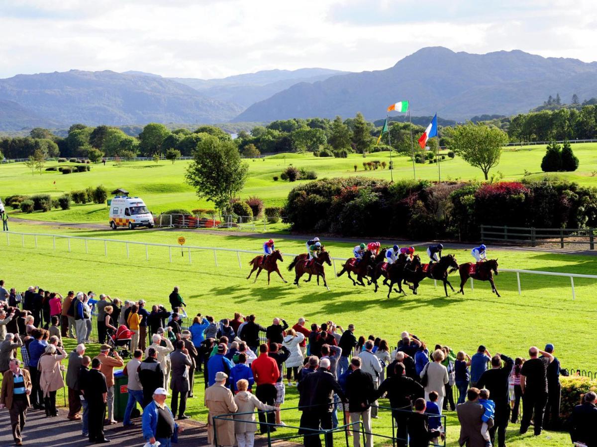 Madams Hill House Killarney By Trident Holiday Homes Bagian luar foto